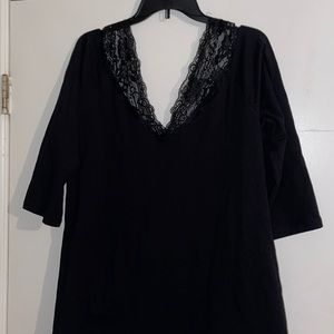Torrid off the shoulders black shirt with lace neck size 3 new without tags